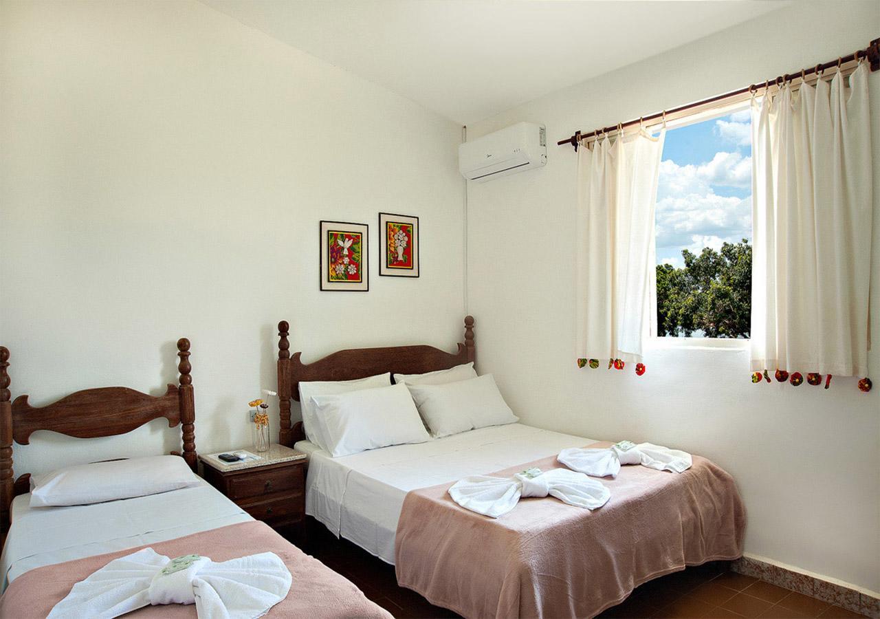 Interlagos Hotel Guapé Екстериор снимка